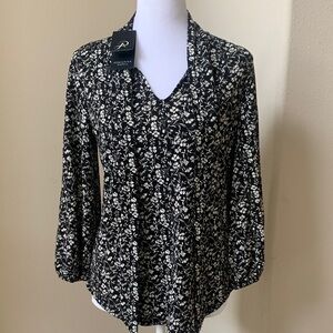 Adrianna Papell Black Floral V-Neck Blouse with Long Sleeves